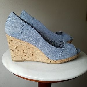 Toms Shoes - TOMS peephole wedges. Toms Shoes - TOMS peephole wedges.